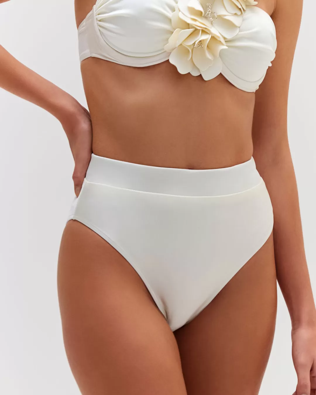 PatBO High Leg Bikini Bottom (EXCLUSIVE) White Best Sale